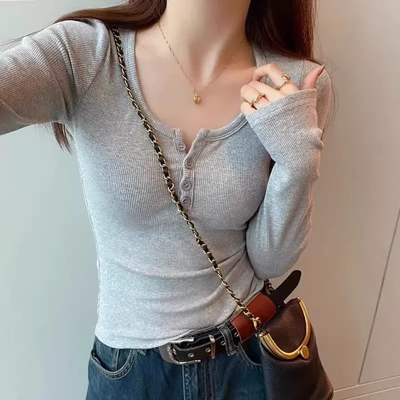 [FW26-138] Button V Neck T-Shirt Women Basic Slim Pullover Women T-Shirt
