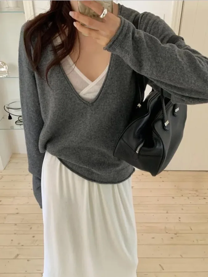 [FW26-153] Loose Fit Long Sleeve Knitwear Style Big V-Neck Casual Slimming