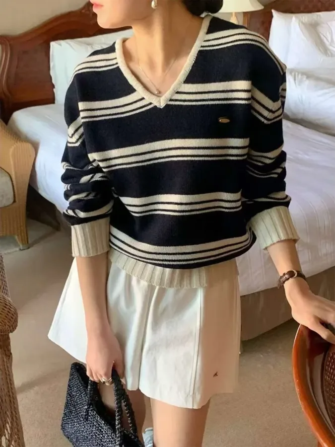 [FW26-239] Loose Fit Long Sleeve Knitted Sweater Casual V-Neck Stripe