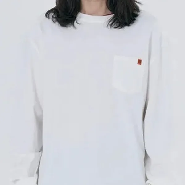유니버셜 오버롤 포켓 긴팔 티셔츠 화이트